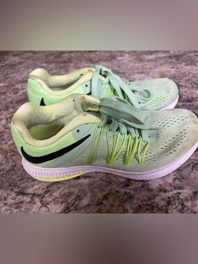 Nike Women’s Zoom Winflo 3 Light Green Mesh Athletic Running Shoes US 7